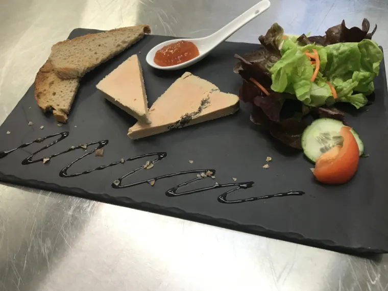 FOIES GRAS MAISON A EMPORTER POUR VOS FETES , Villers-le-Lac, Hôtel-Restaurant Les Cygnes